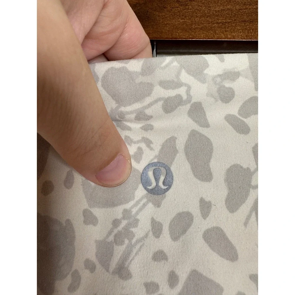 Lululemon Align High-Rise Short 6 Cheetah Camo Antique White Multi Size 2